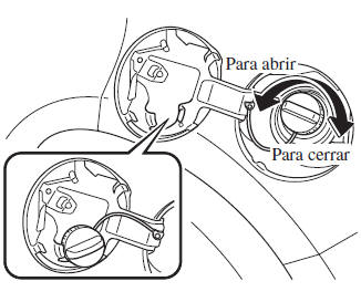 Mazda3. Tapón del llenador de combustible