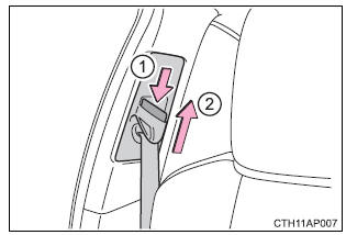 Ajuste de la altura del anclaje de hombro del cinturón de seguridad